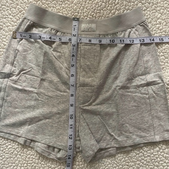Skims Boyfriend Loose Boxer Light Heather Grey XXS - Picture 7 of 12